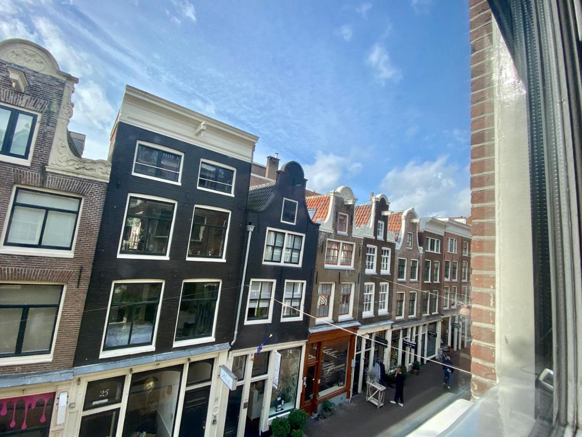 Amsterdam Barangay Bed & Breakfast Exterior foto