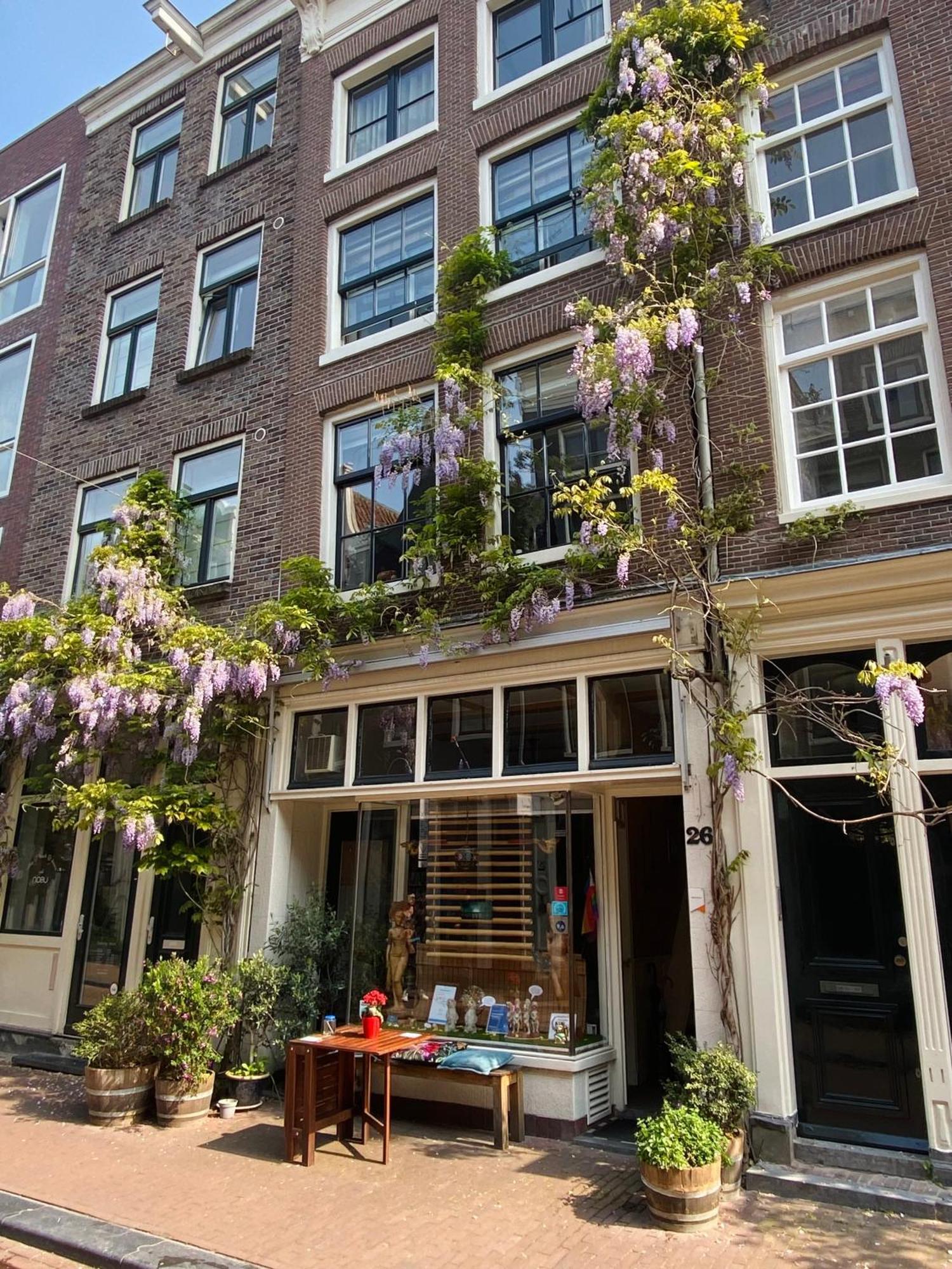 Amsterdam Barangay Bed & Breakfast Exterior foto